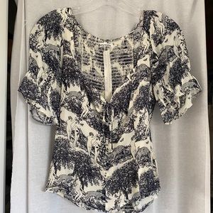 Reformation Delevan top in wonderland - size 6